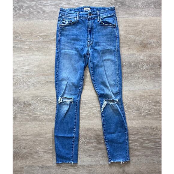 MOTHER Denim - MOTHER Denim High Waisted Looker Ankle Fray - Size 26